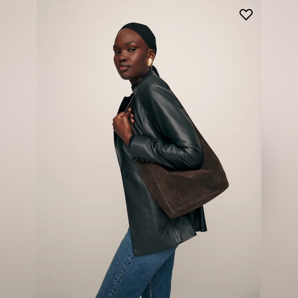 Reformation Medium Silvana Bucket Bag - Picture 2 of 13